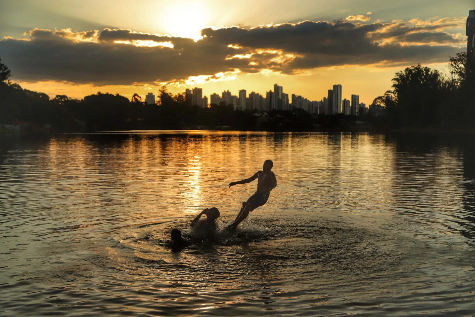 23 cidades tiveram o fevereiro mais quente da média histórica no paraná, diz Simepar