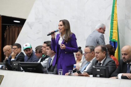 Deputada Maria Victoria (PP), segunda-secretária da Casa.