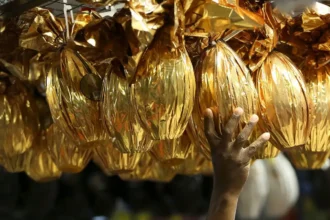 Páscoa: Saiba como é a transição de ovos decorados para ovos de chocolate
