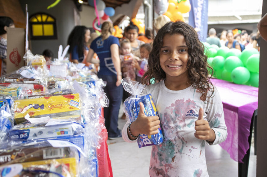 Páscoa Para Todos: Portos do Paraná presenteia 1.100 famílias de comunidades do Litoral
