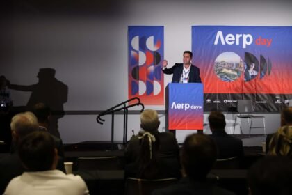 Governador Ratinho apresenta panorama do Paraná em feira global de comunicação