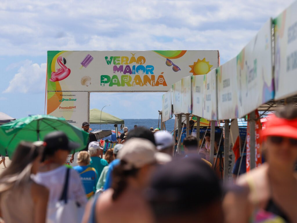 Interessados em trabalhar no Verão Maior Paraná têm até o dia 29 de outubro para se inscrever