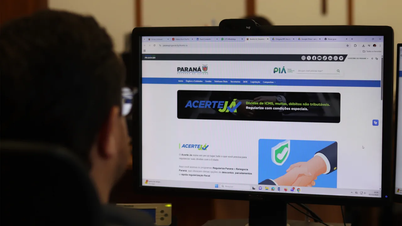Contribuintes quitam IPVA atrasado com o programa Regulariza Paraná