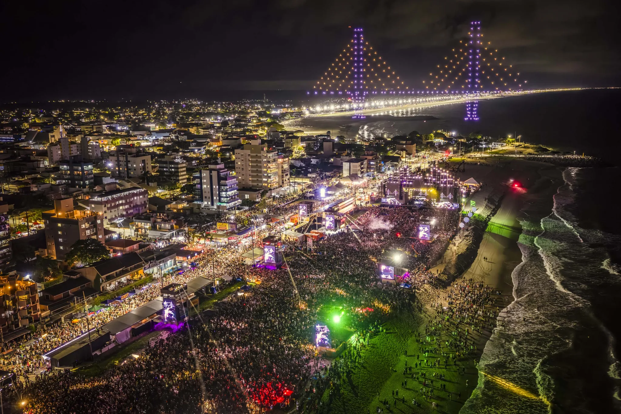 Alok projeta Ponte de Guaratuba com drones no show recorde de público do Verão Maior Paraná