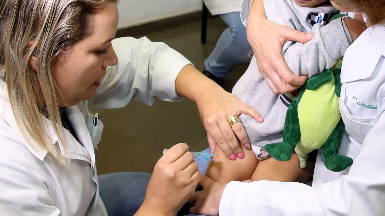 Vacinação contra a coqueluche
