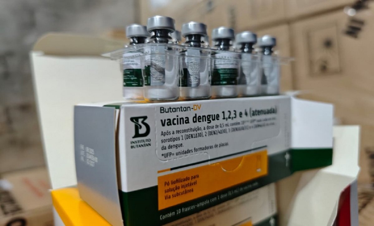 vacinas contra dengue
