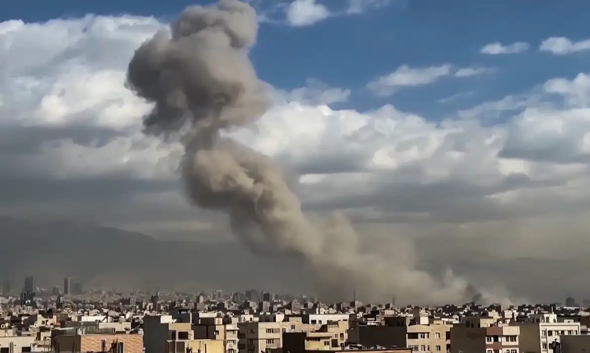 Derrubar Irã busca deter China e projetar Israel, dizem analistas