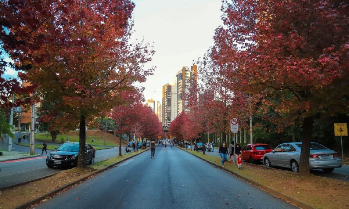 Céu nublado no Paraná durante o início do outono