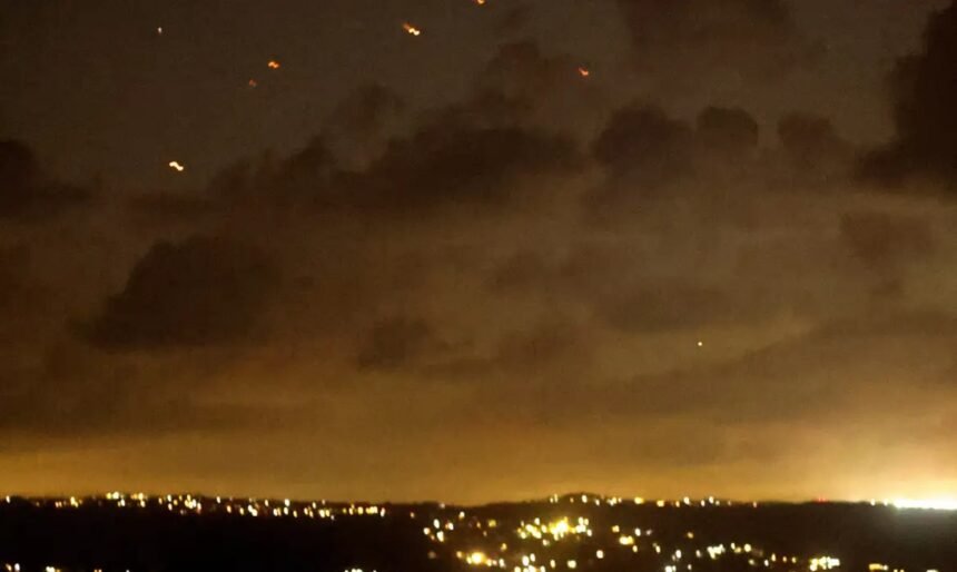 Hezbollah rompe cessar-fogo e ataca Israel do Líbano; conflito escala no Oriente Médio