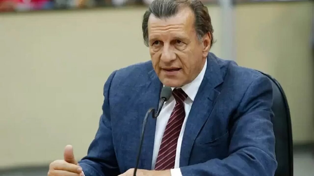 Médico ortopedista e ex-vereador de Maringá, Carlos Eduardo Saboia