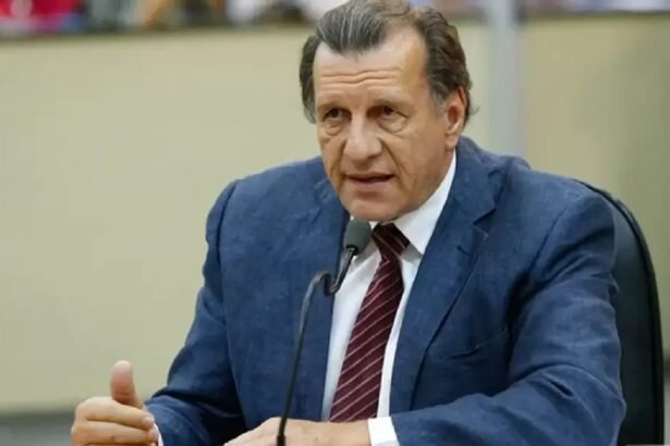 Médico ortopedista e ex-vereador de Maringá, Carlos Eduardo Saboia