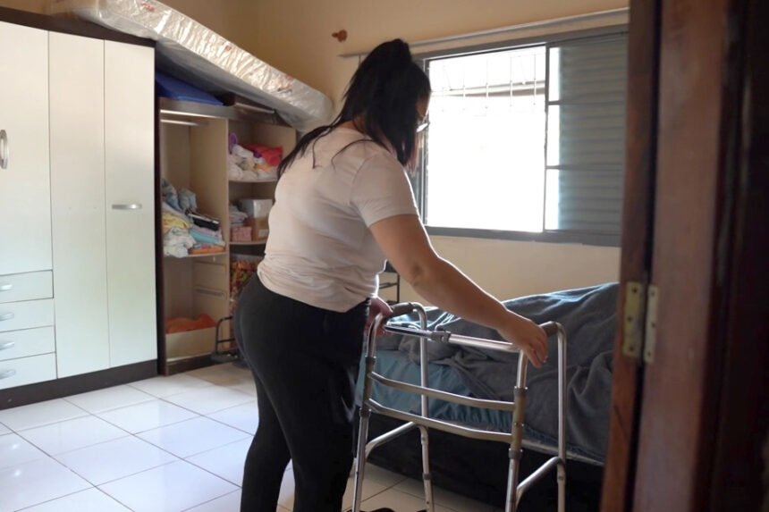 Saiba como solicitar a Bolsa Cuidador Familiar em 20 cidades do Paraná