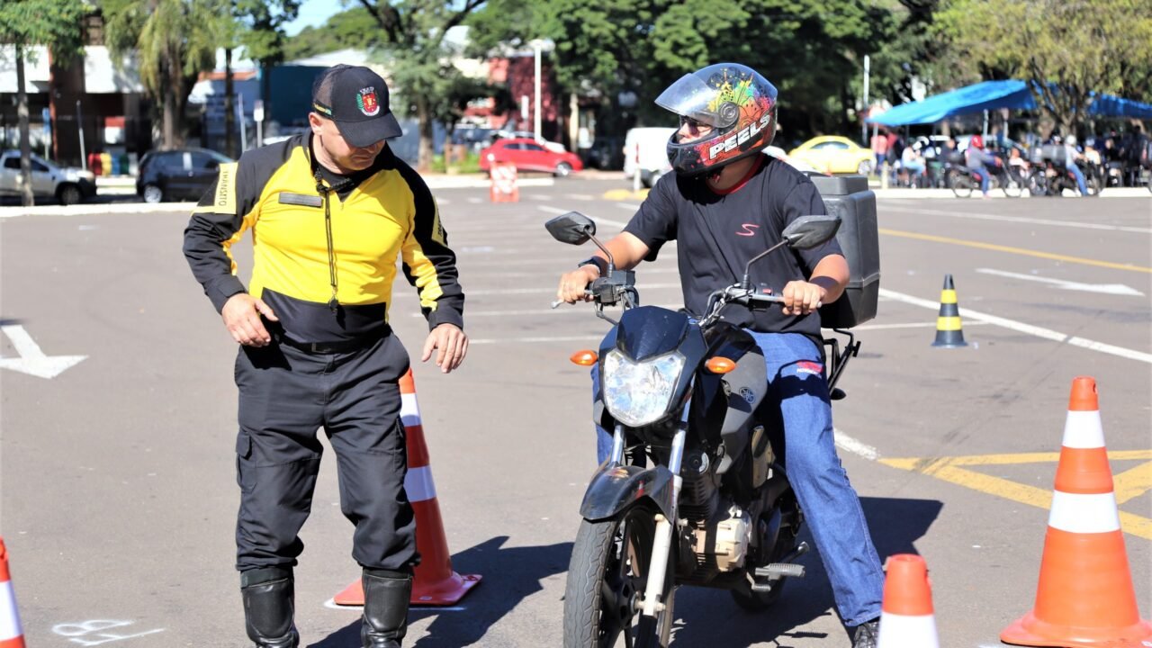 Agente da da Secretaria de Mobilidade Urbana (Semob)