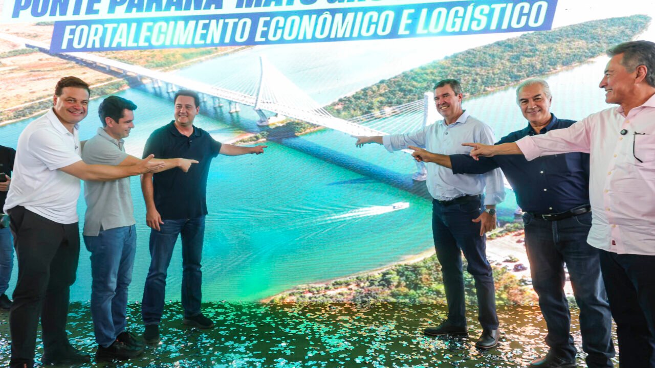 Paraná e Mato Grosso do Sul recebem anteprojeto de ponte para ligar estados