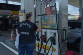 Procon-PR notifica postos por suspeita de aumento abusivo nos combustíveis
