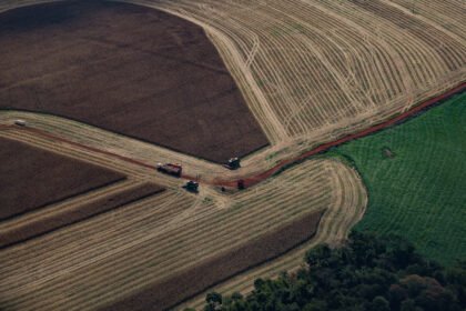 PIB do Paraná cresce 2,8% em 2025 e 22% acima da média nacional