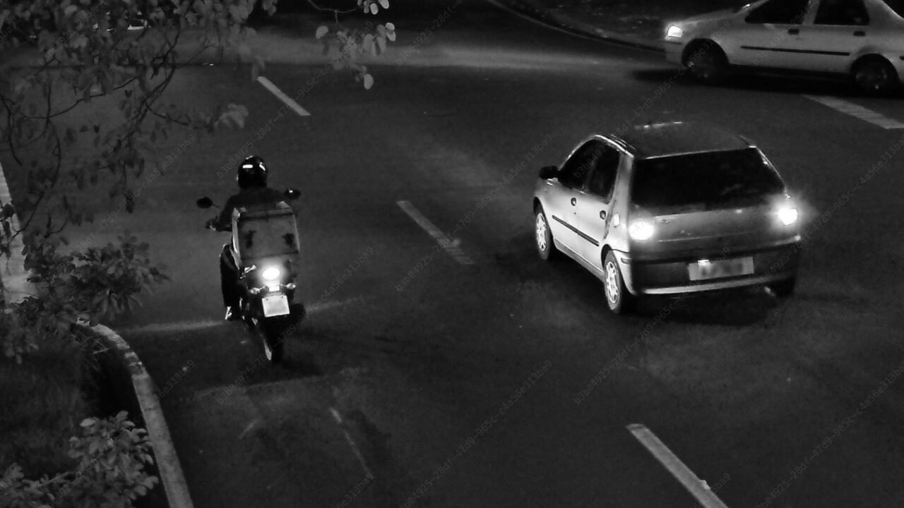 Com ajuda do Olho Vivo, PMPR prende homem em flagrante por disk droga em Londrina