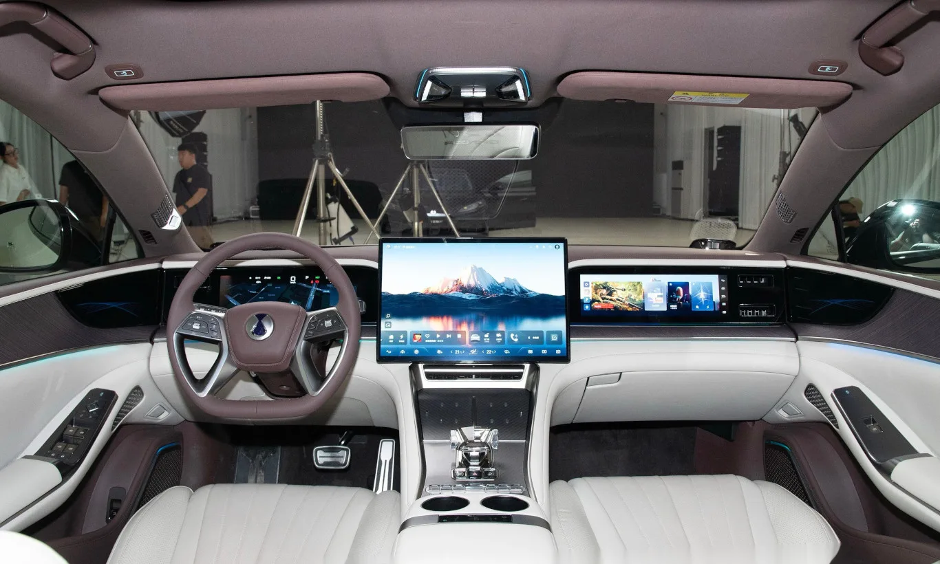 Denza Z9 GT: o "shooting brake" de luxo da BYD que desafia gigantes europeus