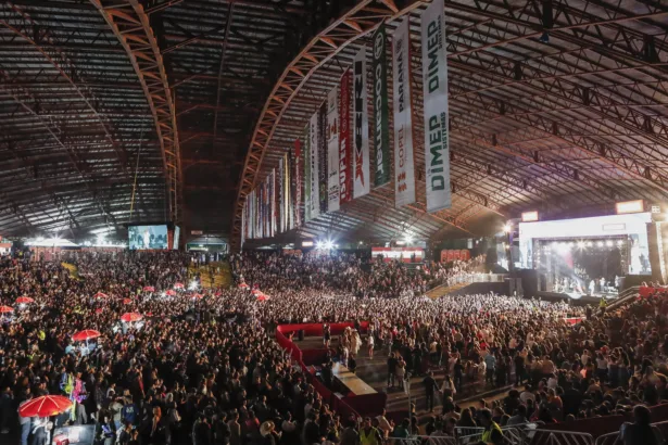 Expoingá no Parque de Exposições de Maringá