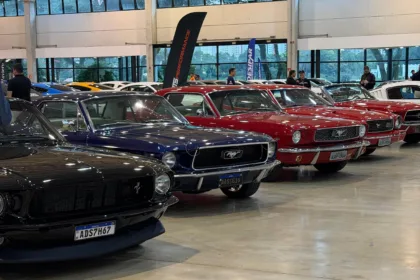 Encontro de Mustangs promove turismo sobre rodas no Paraná
