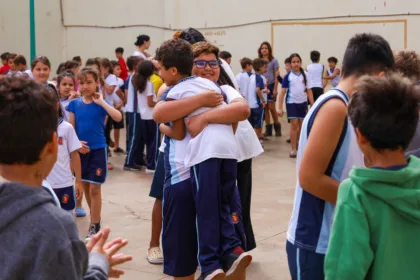 Maringá supera meta nacional com 85% de crianças alfabetizadas no 2º ano
