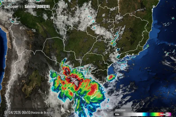 Frente fria avança e traz alerta de temporais para o Paraná
