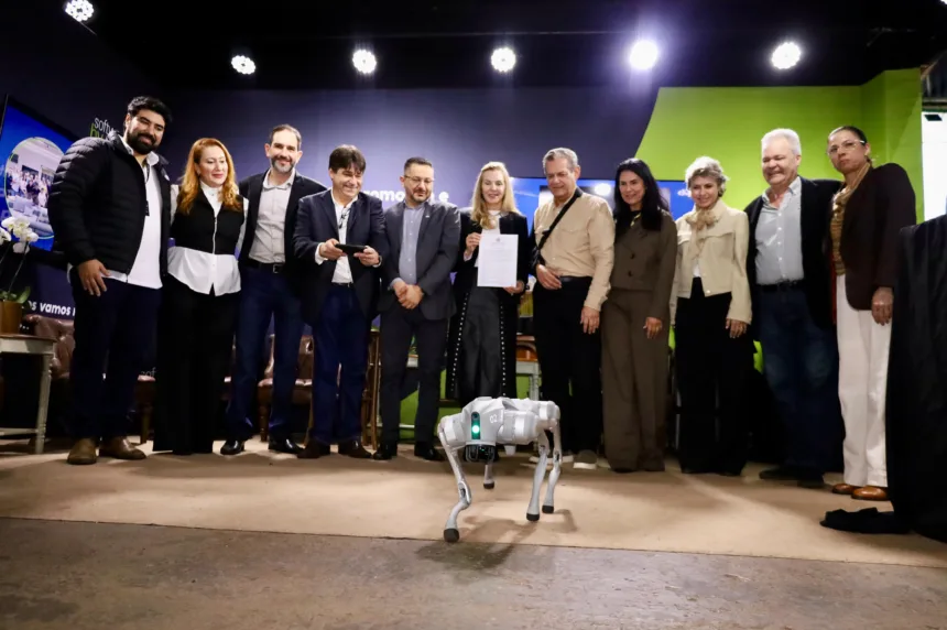 Maringá e Ivaiporã firmam parceria para integração de ambientes de inovação
