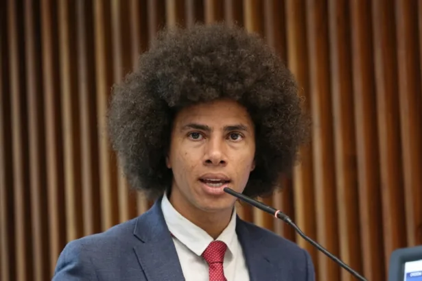 Deputado Renato Freitas (PT-PR)