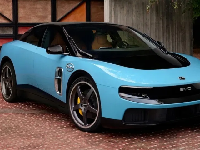 BYD Ferrari Luce