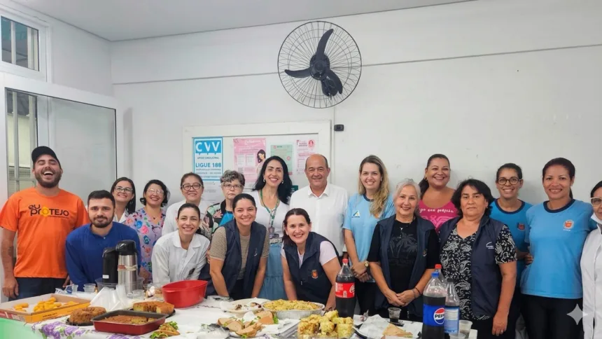 Odair Fogueteiro celebra o Dia das Mães ao lado das servidoras da UBS Morangueira