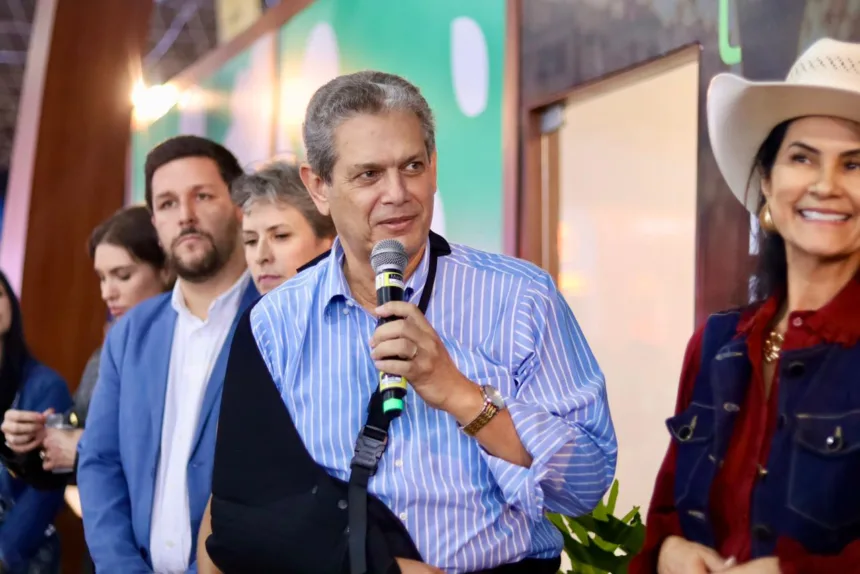 Prefeito Silvio Barros abre estande da Prefeitura na Expoingá 2026 com serviços para a comunidade