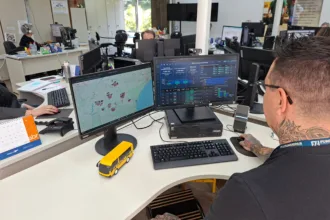 Rastreamento em tempo real moderniza transporte escolar no Paraná