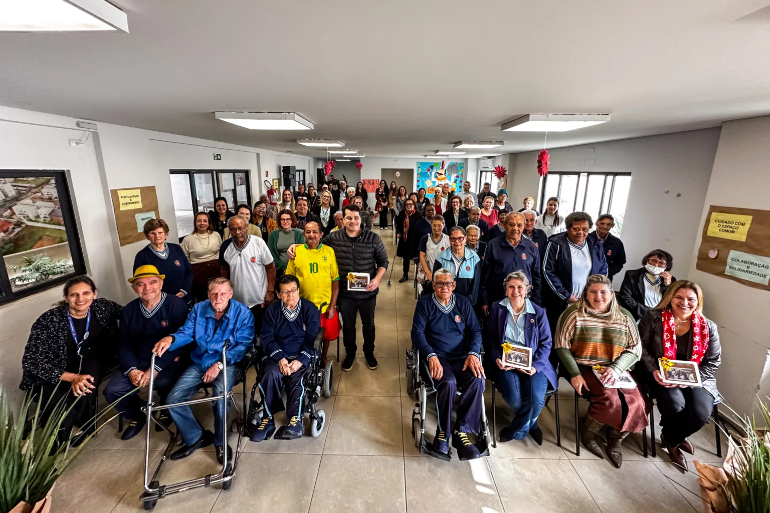 EJA no Condomínio do Idoso transforma vidas e promove inclusão em Maringá