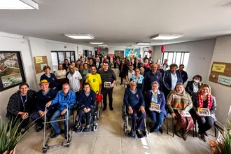 EJA no Condomínio do Idoso transforma vidas e promove inclusão em Maringá