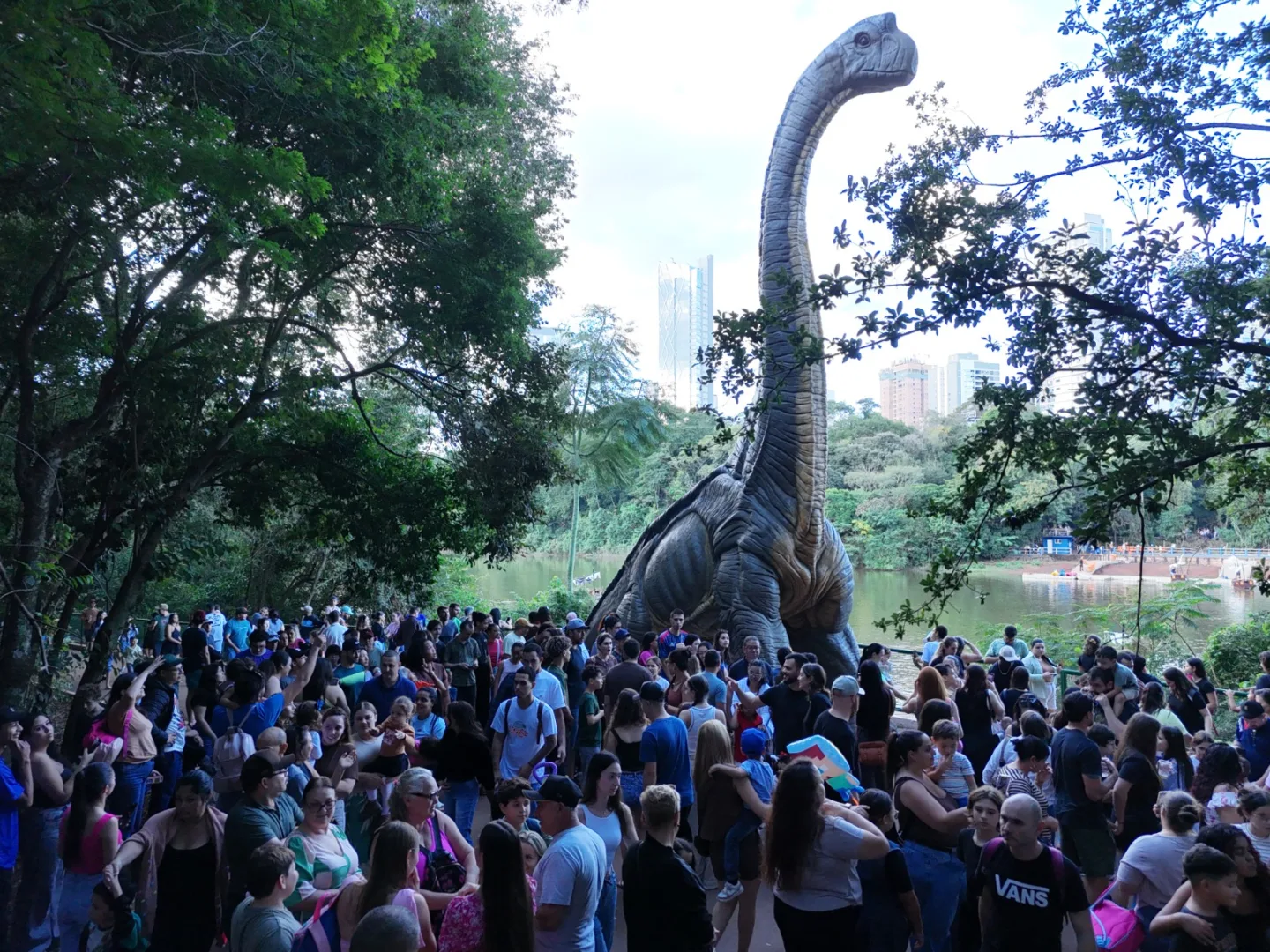 Com visitantes de outras cidades e estados, exposição ‘Jurássico Condor’ leva mais de 22,5 mil pessoas ao Parque do Ingá nos três primeiros dias