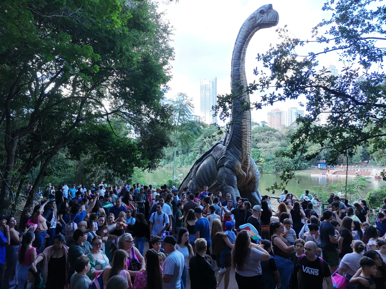 Com visitantes de outras cidades e estados, exposição ‘Jurássico Condor’ leva mais de 22,5 mil pessoas ao Parque do Ingá nos três primeiros dias