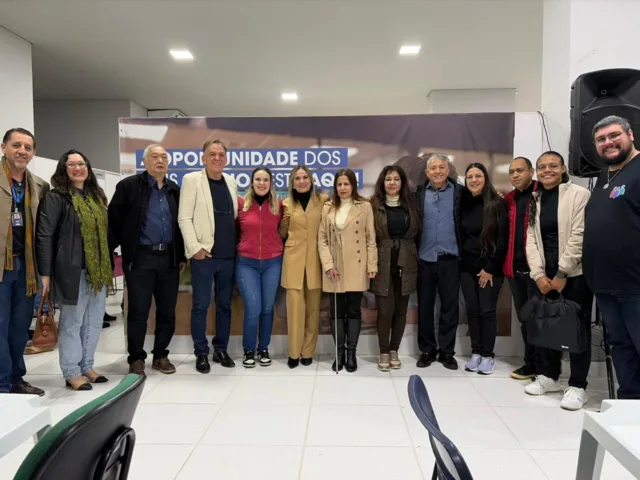 Feirão de Empregabilidade conecta profissionais com mais de 50 anos a mais de 750 vagas em Maringá