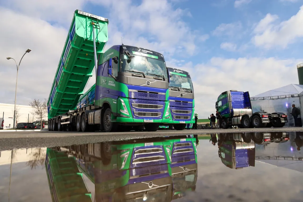 caminhões movidos a biodiesel