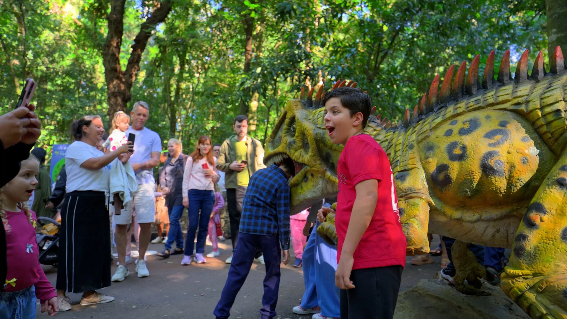 Público recorde: mais de 6 mil pessoas lotam o Parque do Ingá na abertura da exposição Jurássico Condor, confira novas imagens 27 Público recorde: mais de 6 mil pessoas lotam o Parque do Ingá na abertura da exposição Jurássico Condor, confira novas imagens