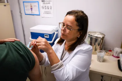 Vacina contra gripe estará disponível para o público geral em Maringá a partir de 29 de junho