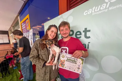 Bem-Estar Animal orienta comunidade sobre adoção responsável pelo aplicativo Petis
