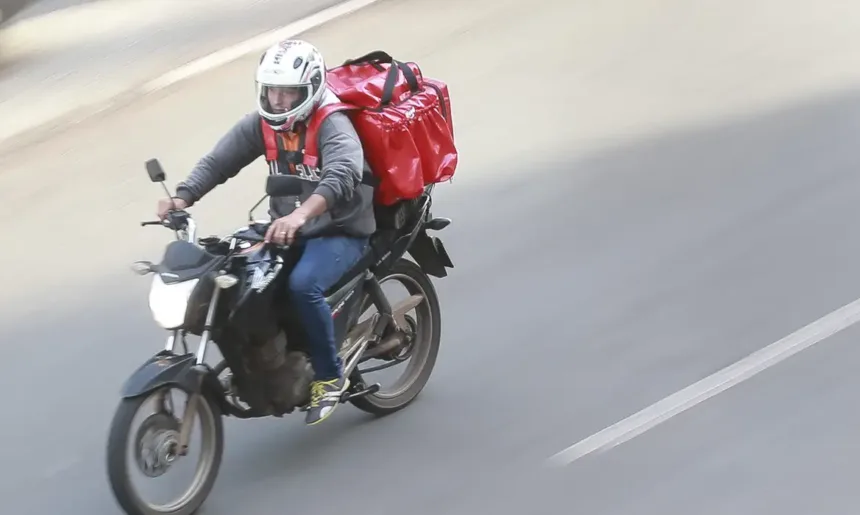 motoristas de aplicativos e as plataformas