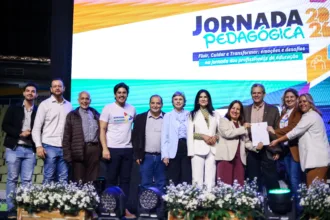 Secretaria de Educação de Maringá promove ‘Jornada Pedagógica’ com 4,4 mil servidores da rede municipal nesta sexta-feira, 10