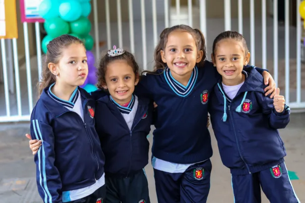 Rede municipal de ensino de Maringá recebe mais de 38 mil alunos na volta às aulas