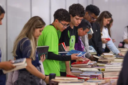 Festa Literária Internacional de Maringá 2026