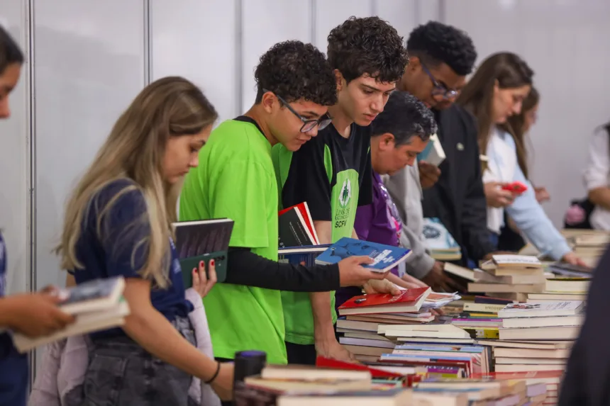 Festa Literária Internacional de Maringá 2026