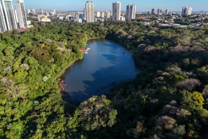Lago do Parque do Ingá