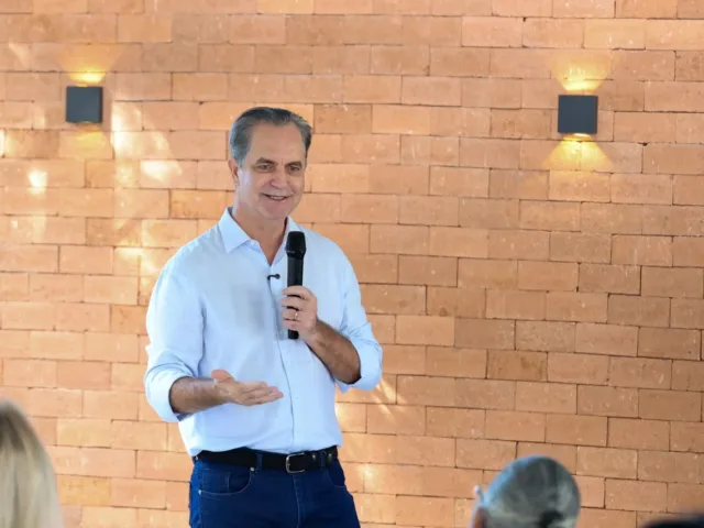 Ex-prefeito Ulisses Maia oficializa pré-candidatura a deputado estadual para levar 'modelo Maringá' às outras cidades do Paraná
