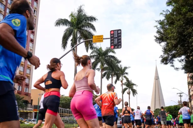 ‘Corrida Lilás’ em Maringá