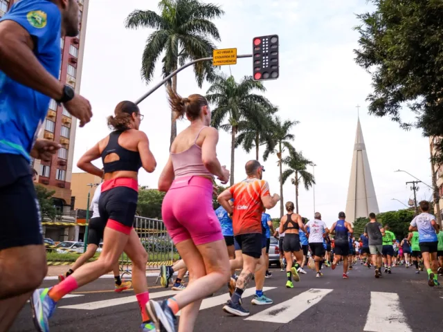 ‘Corrida Lilás’ em Maringá